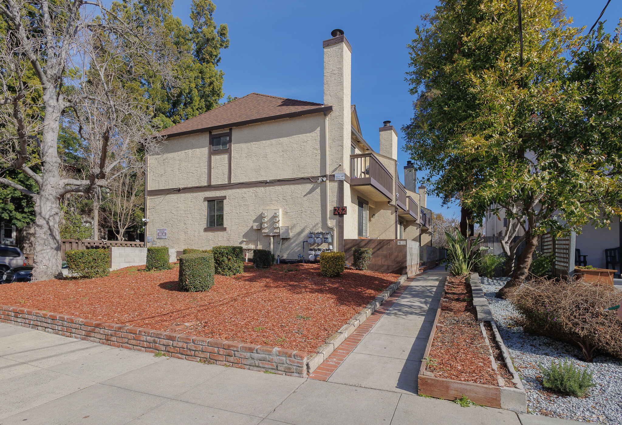 242 S 10th St, San Jose, CA for Sale