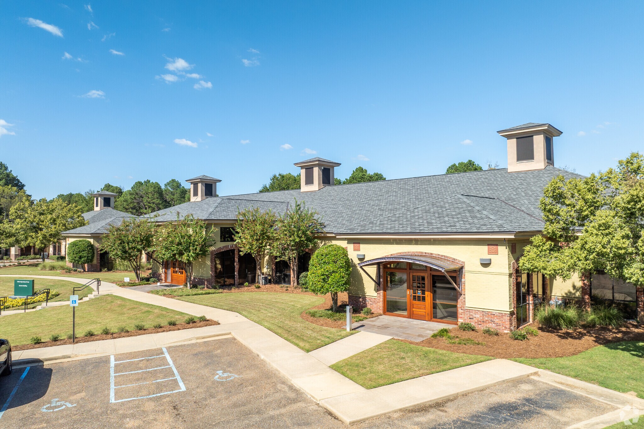 602 Crescent Pl, Ridgeland, MS for Rent