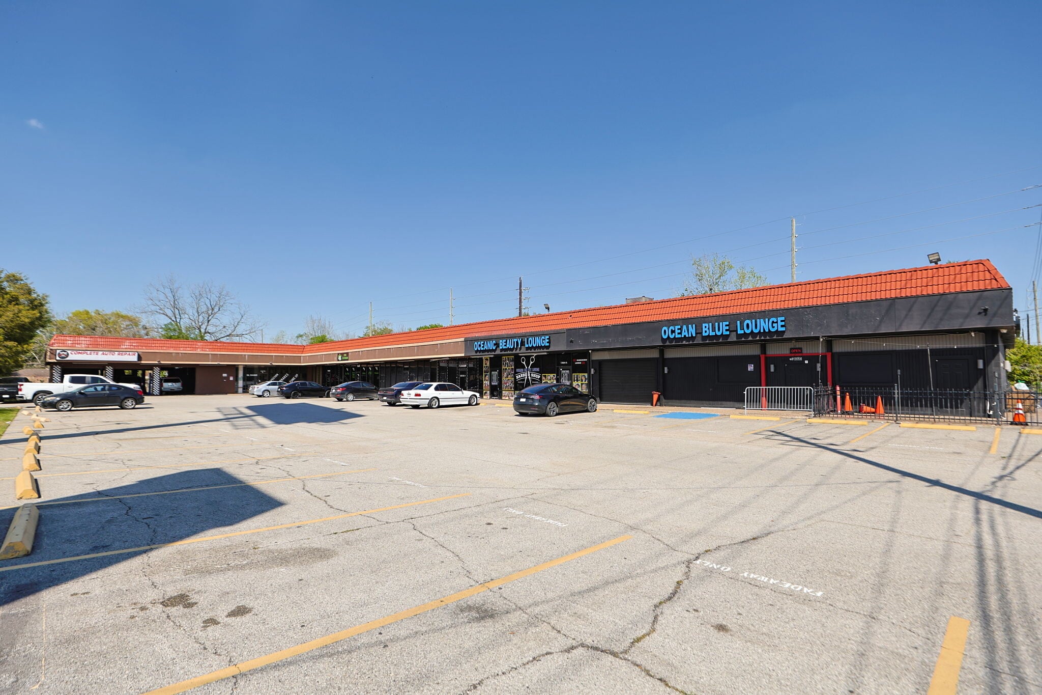 13660-13670 Westheimer Rd, Houston, TX for Sale