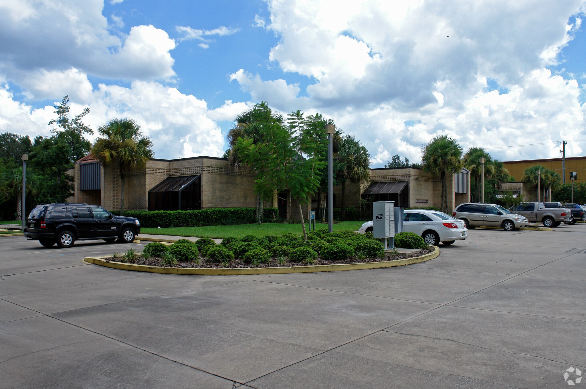 309-321 N Mangoustine Ave, Sanford, FL for Rent