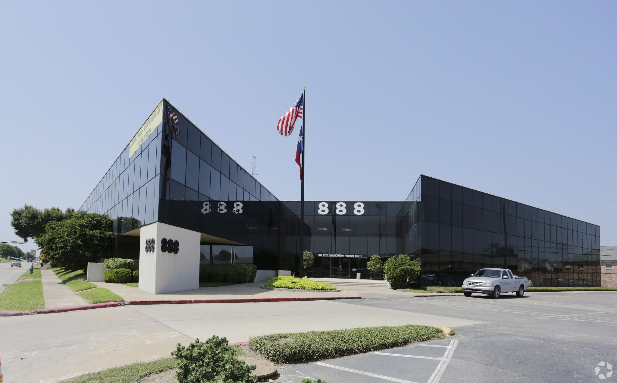 888 W Sam Houston Pky S, Houston, TX for Rent