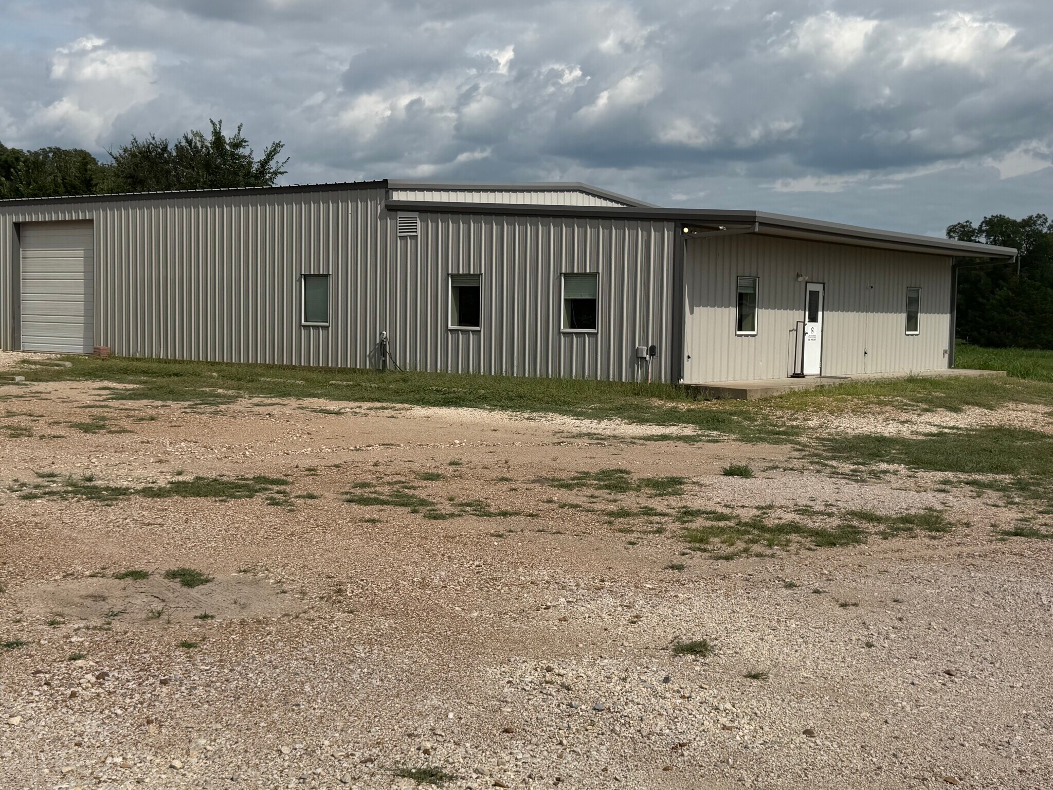 3940 N US Highway 77, La Grange, TX for Rent