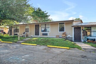 Rochester, IN Apartments - 417-421 Westwood Ln