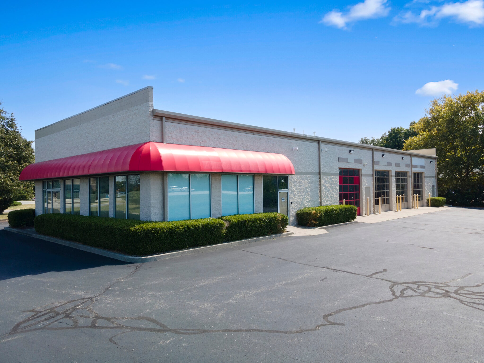 326 Western Blvd, Greenwood, IN for Sale