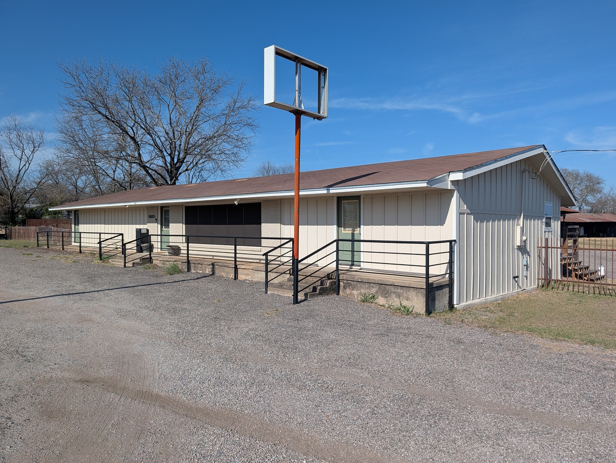 2913 S State Highway 36, Gatesville, TX for Sale