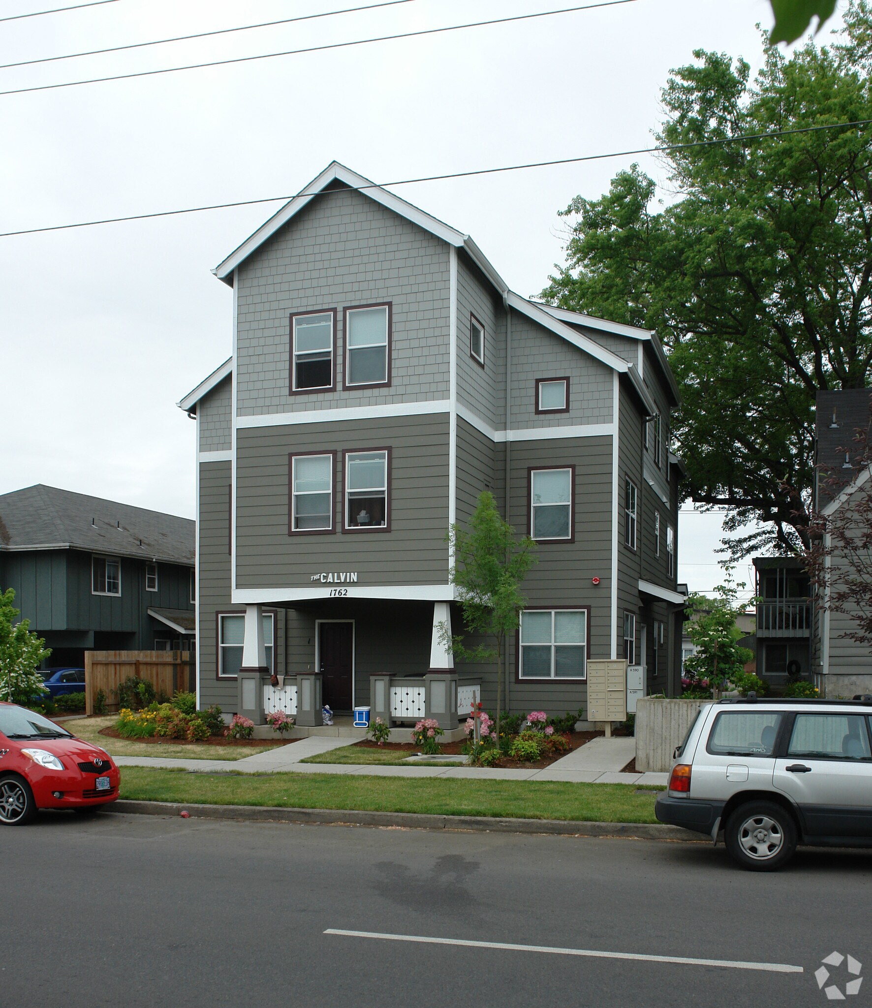 1762 Hilyard St, Eugene, OR for Sale