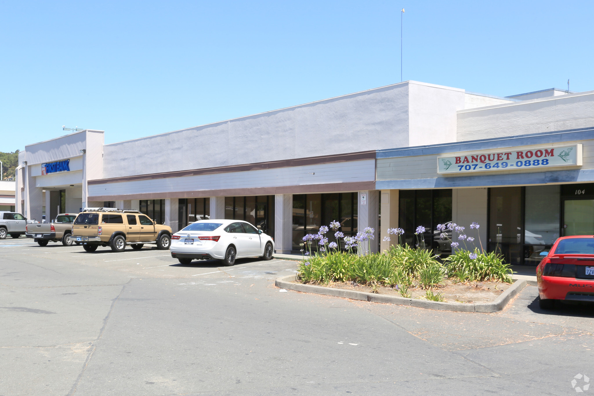 112-116 Springstowne Ctr, Vallejo, CA for Sale