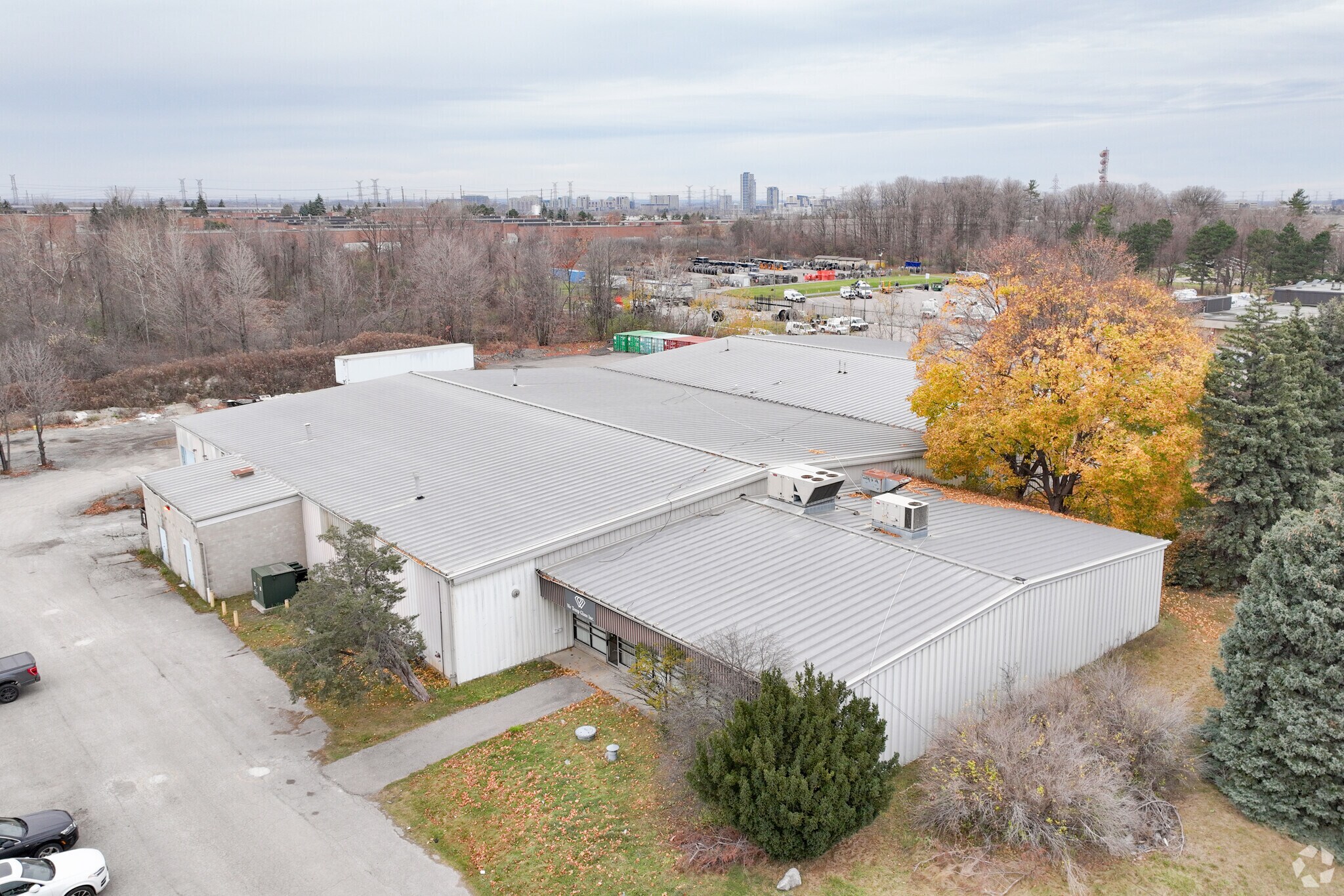28 Esna Park Dr, Markham, ON for Rent