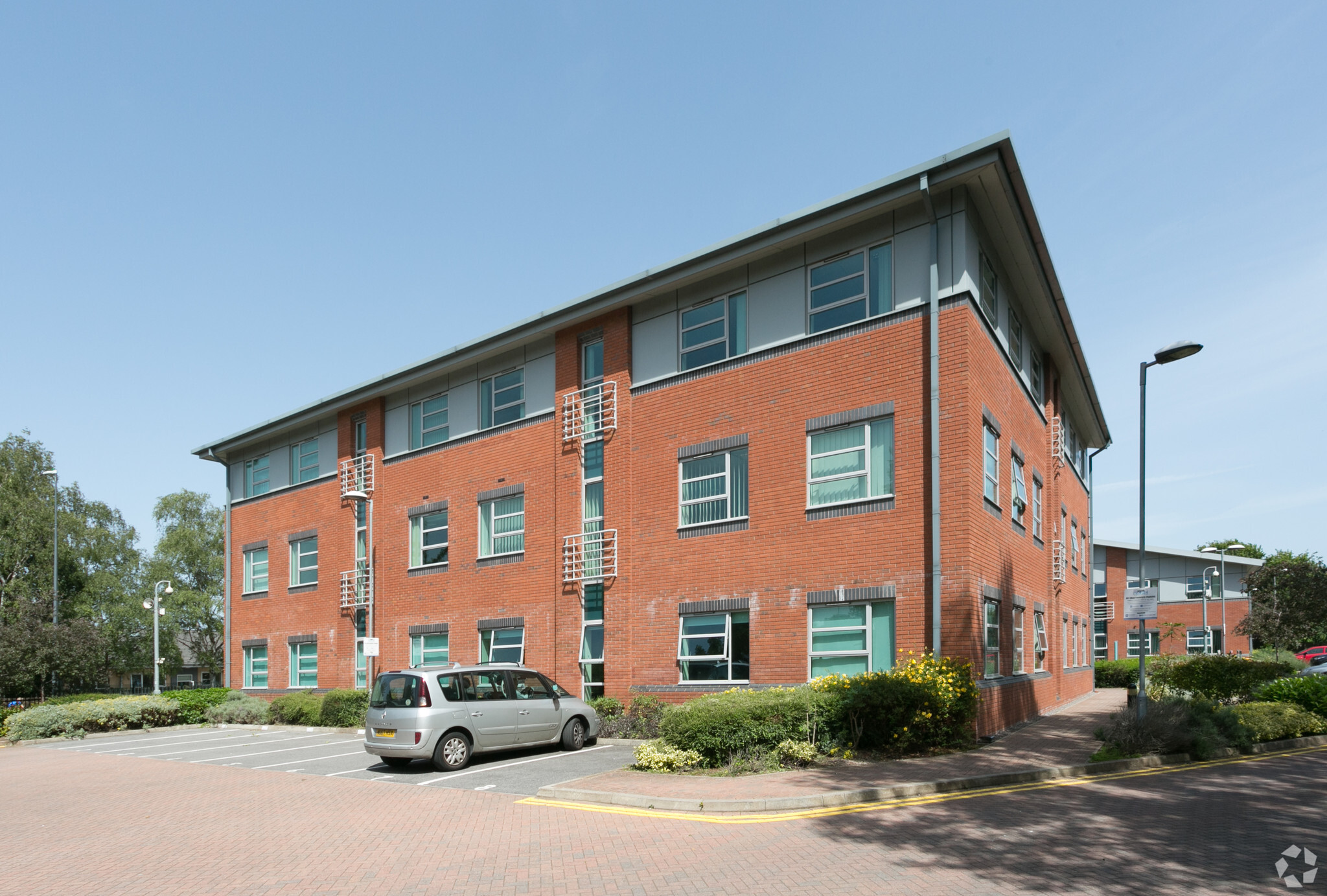 Crown Way, Tower Rd N, Warmley, SGC for Rent