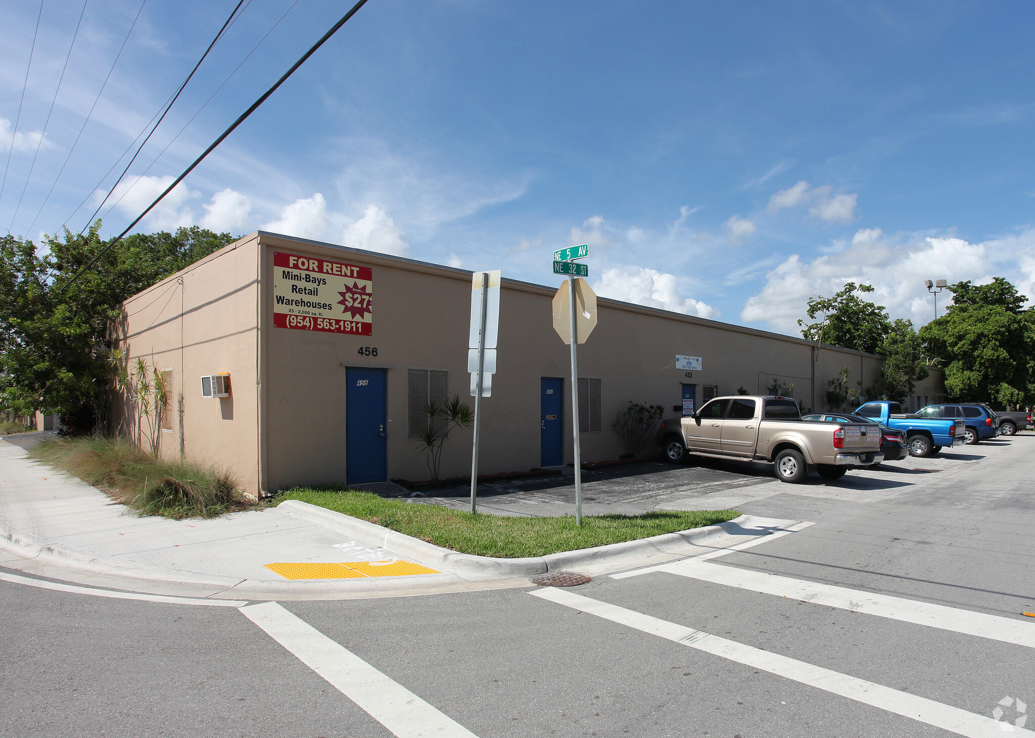 3161-3181 NE 5th Ave, Oakland Park, FL for Rent