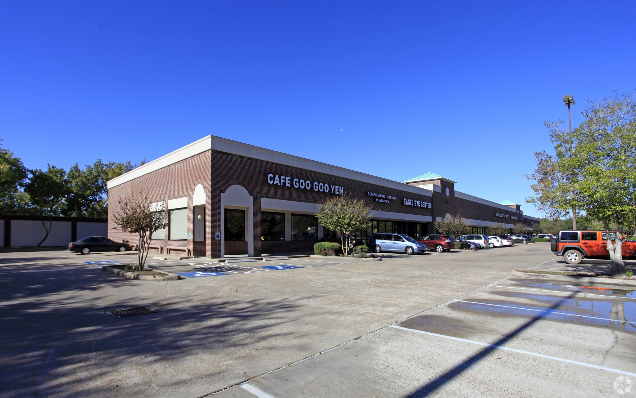 1730 Williams Trace Blvd, Sugar Land, TX for Rent