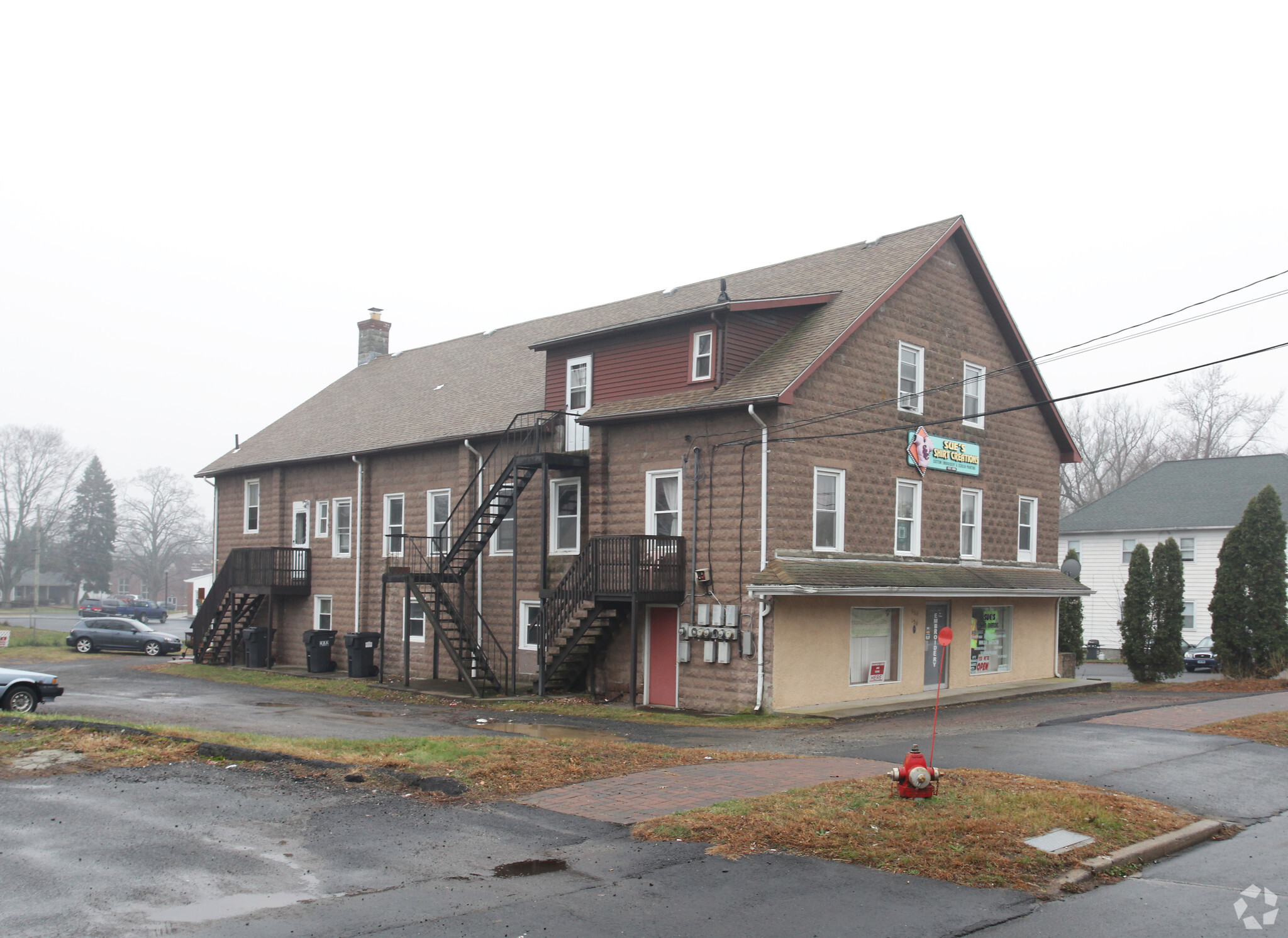 154-156 Main St, Somers, CT for Rent