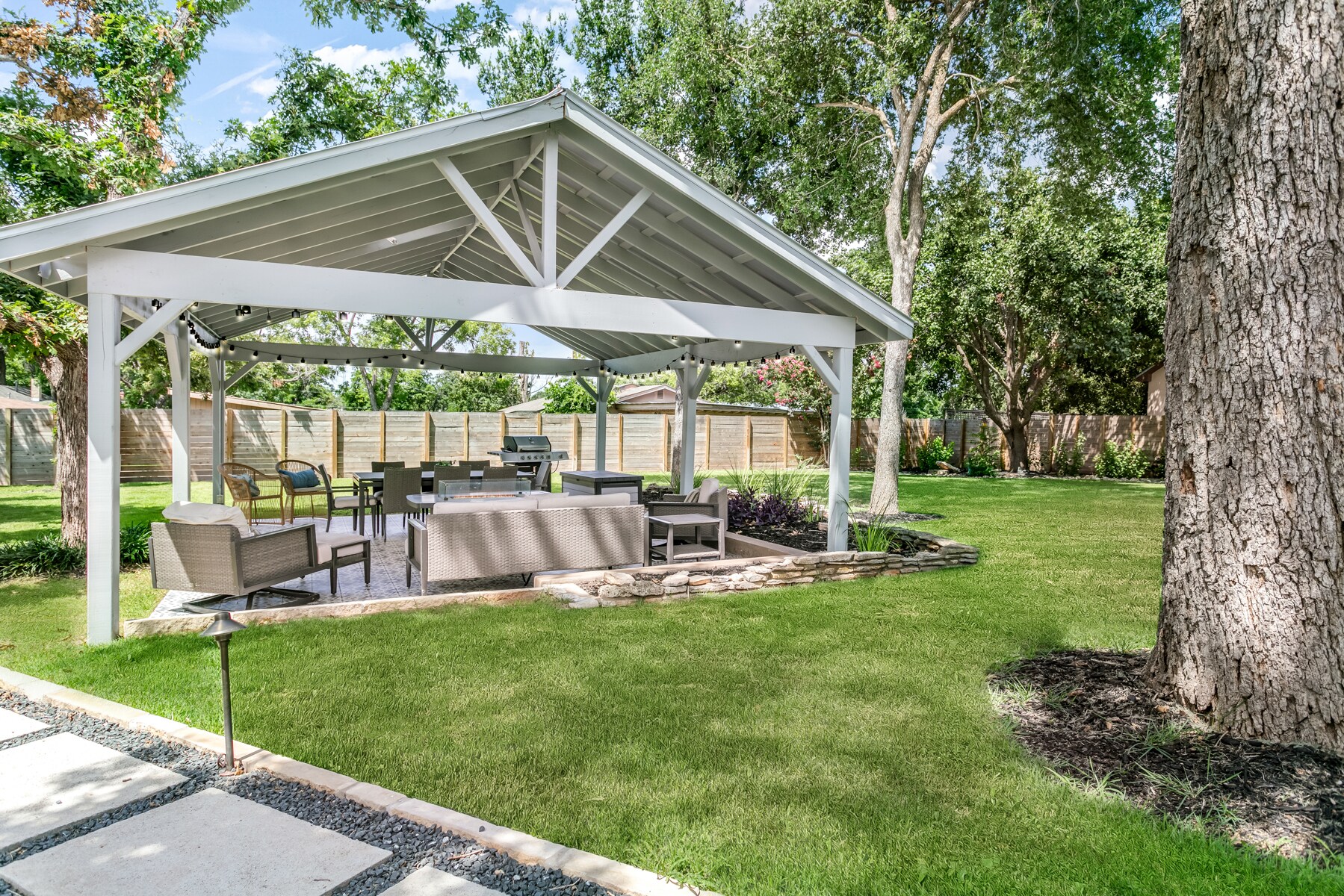 508 N Orange St, Fredericksburg, TX for Sale
