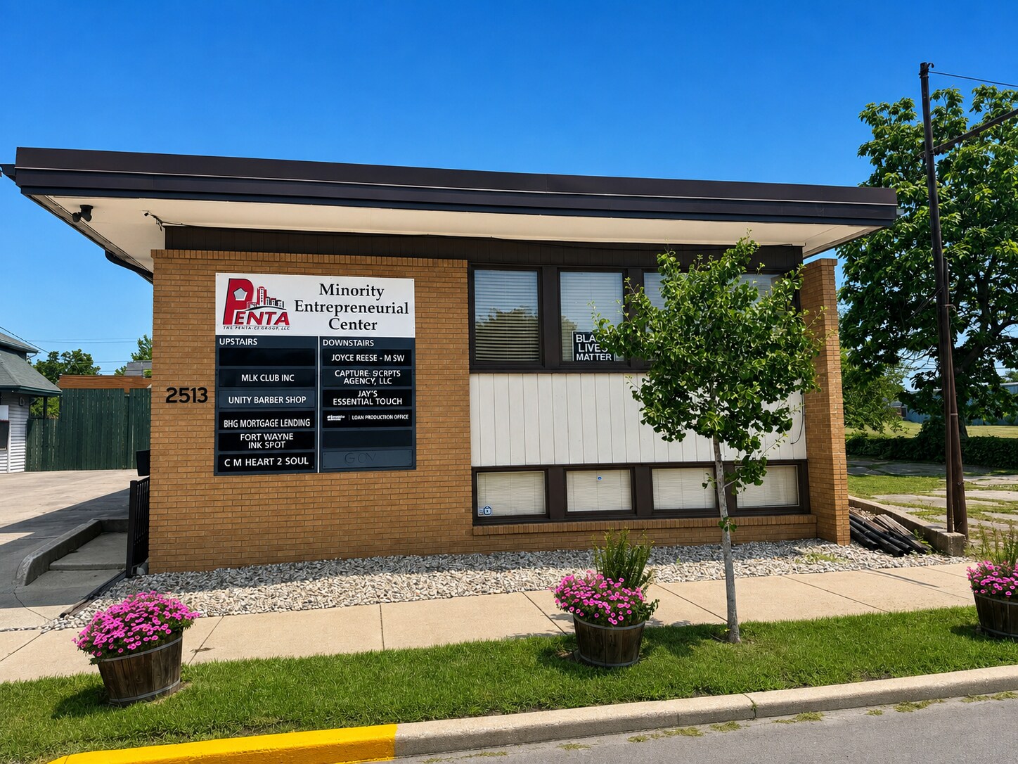 2513 S Calhoun St, Fort Wayne, IN for Sale