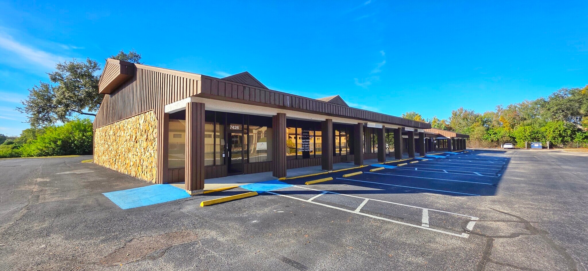 7412-7426 Community Ct, Hudson, FL for Sale