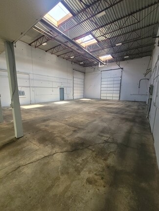 Surrey, BC Industrial - 17728 66 Av