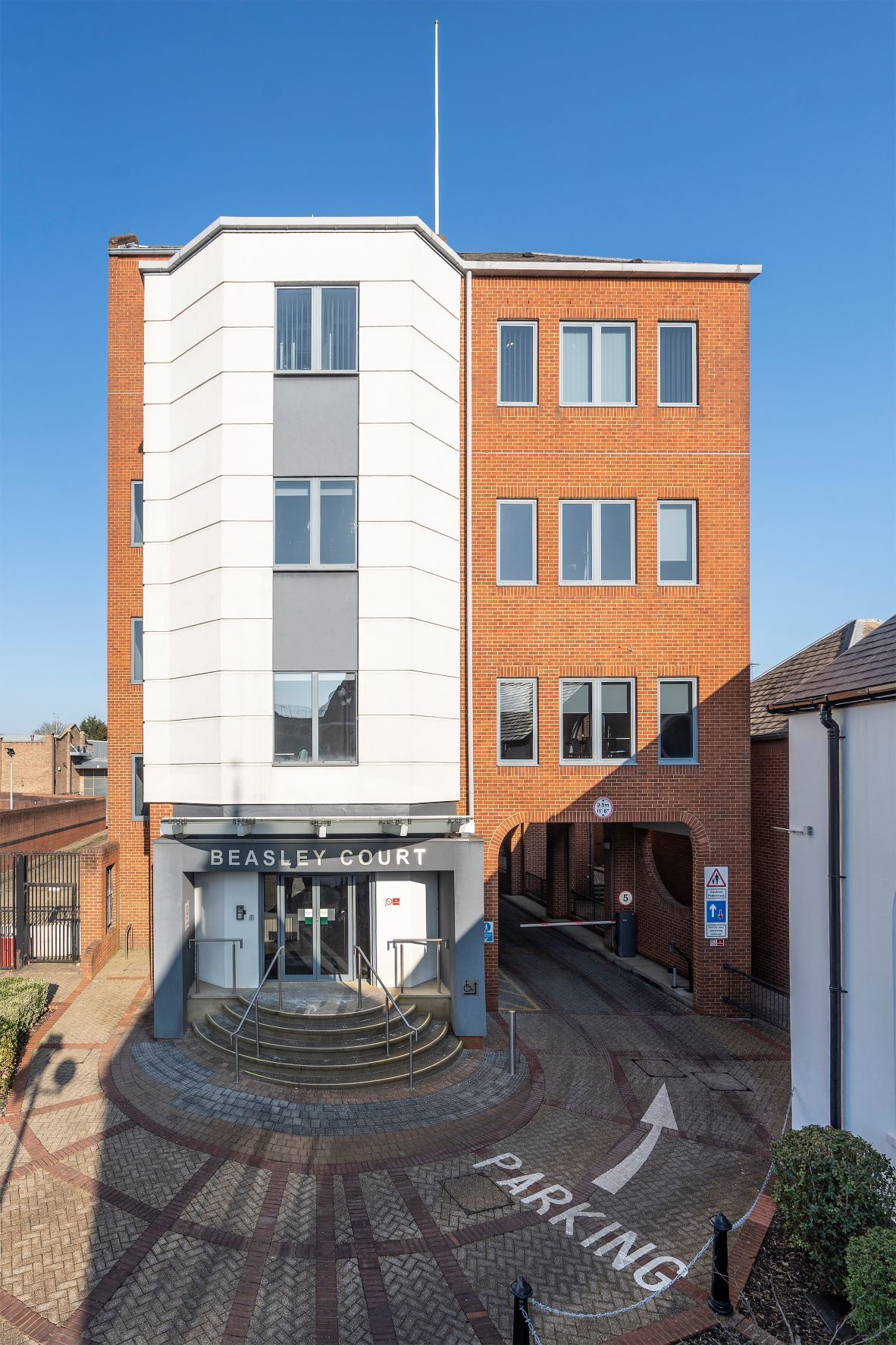 3 Warwick Pl, Uxbridge, MDS for Rent
