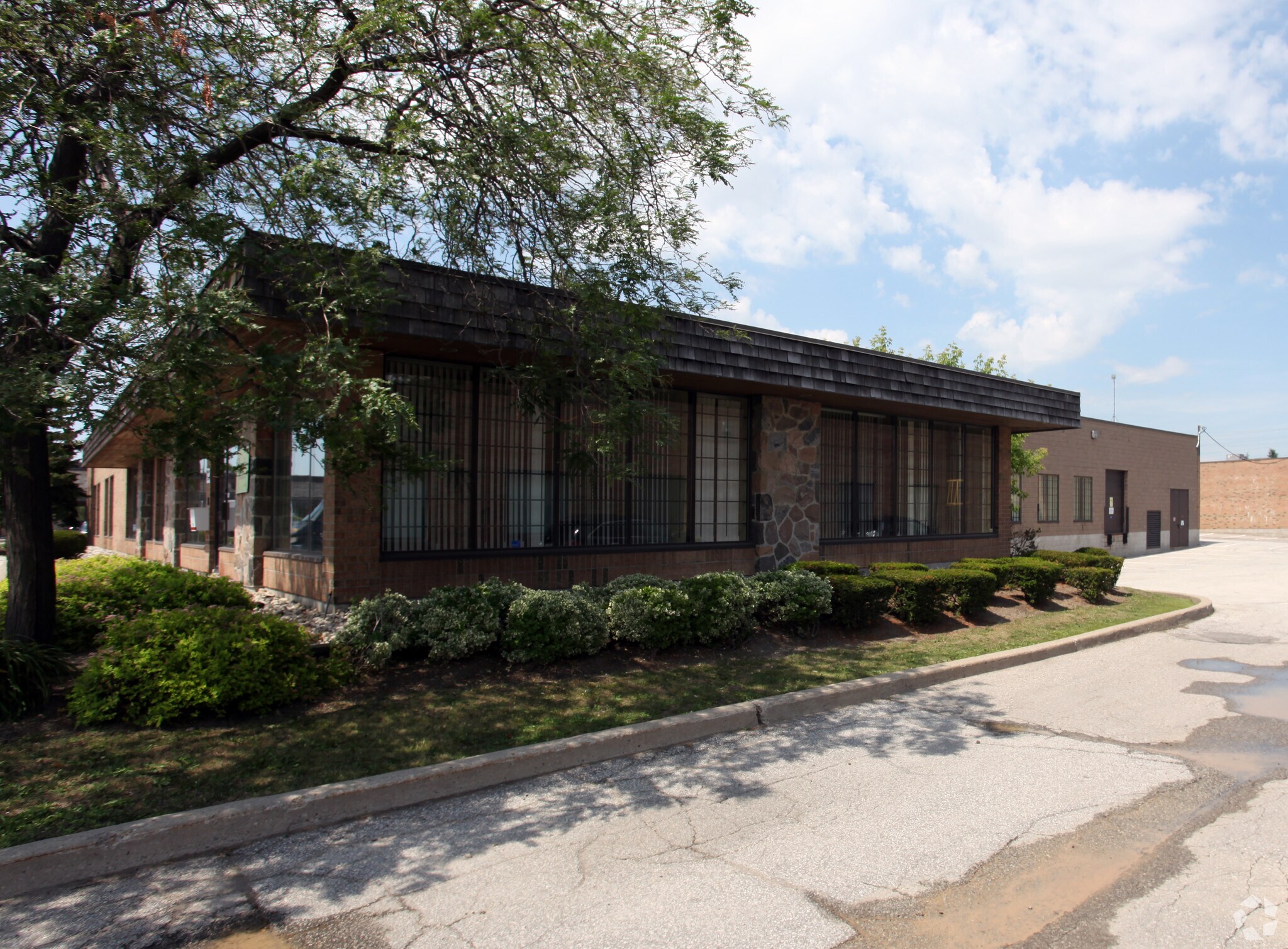 3403 American Dr, Mississauga, ON for Rent