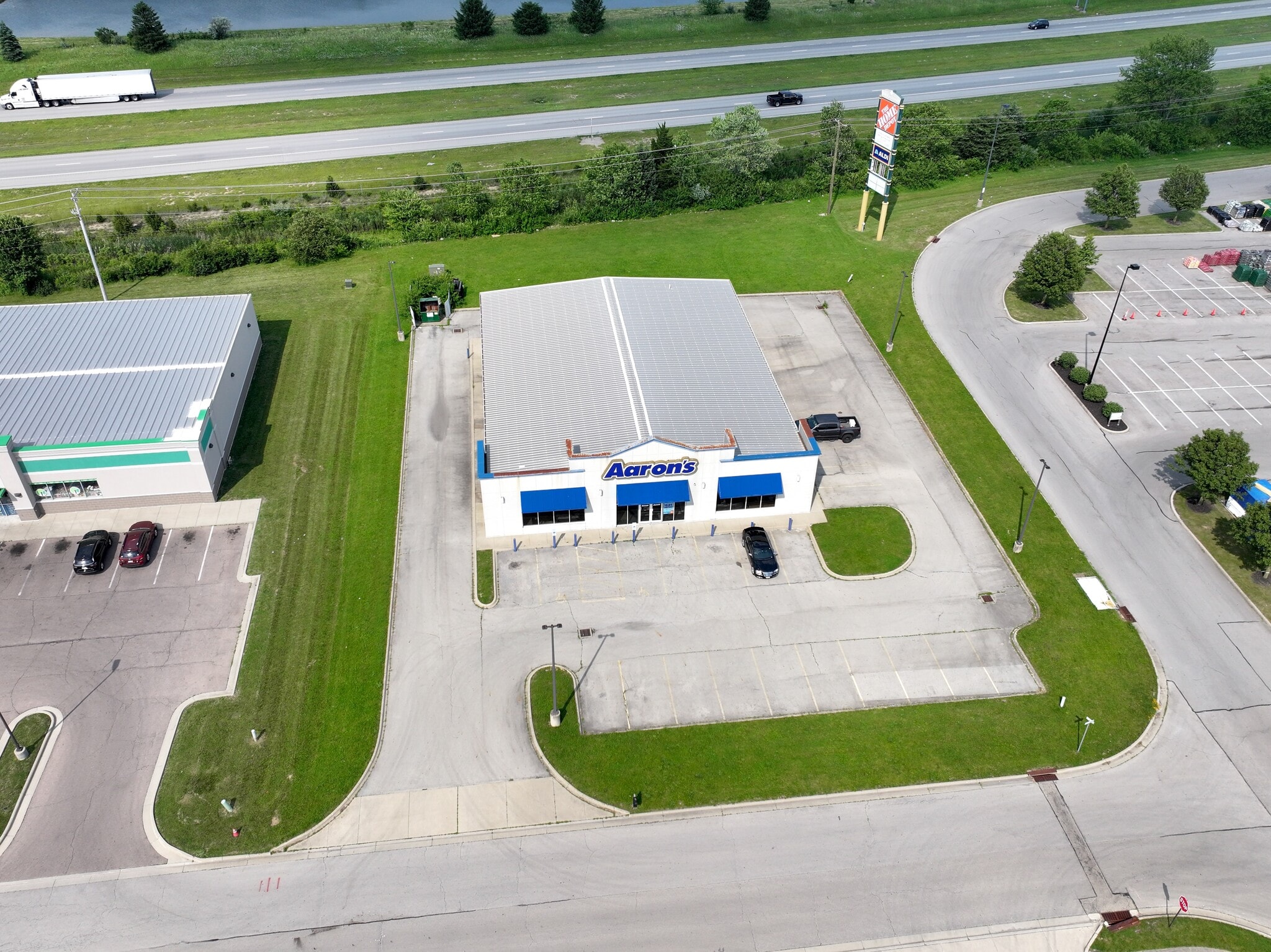 160 Crossing Dr, Washington Court House, OH for Sale