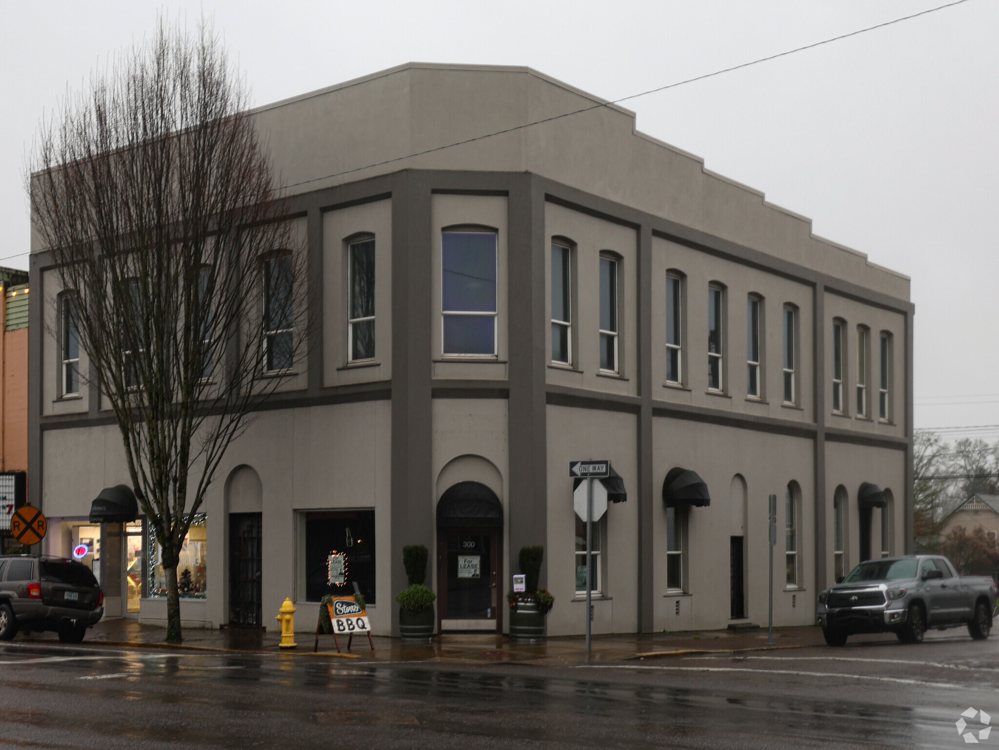 300 E 1st St, Newberg, OR for Rent