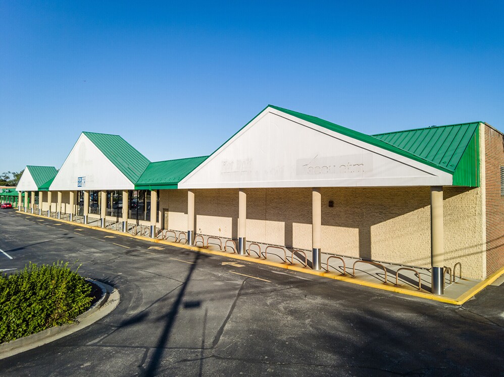8567-8587 Fort Smallwood Rd, Pasadena, MD for Rent