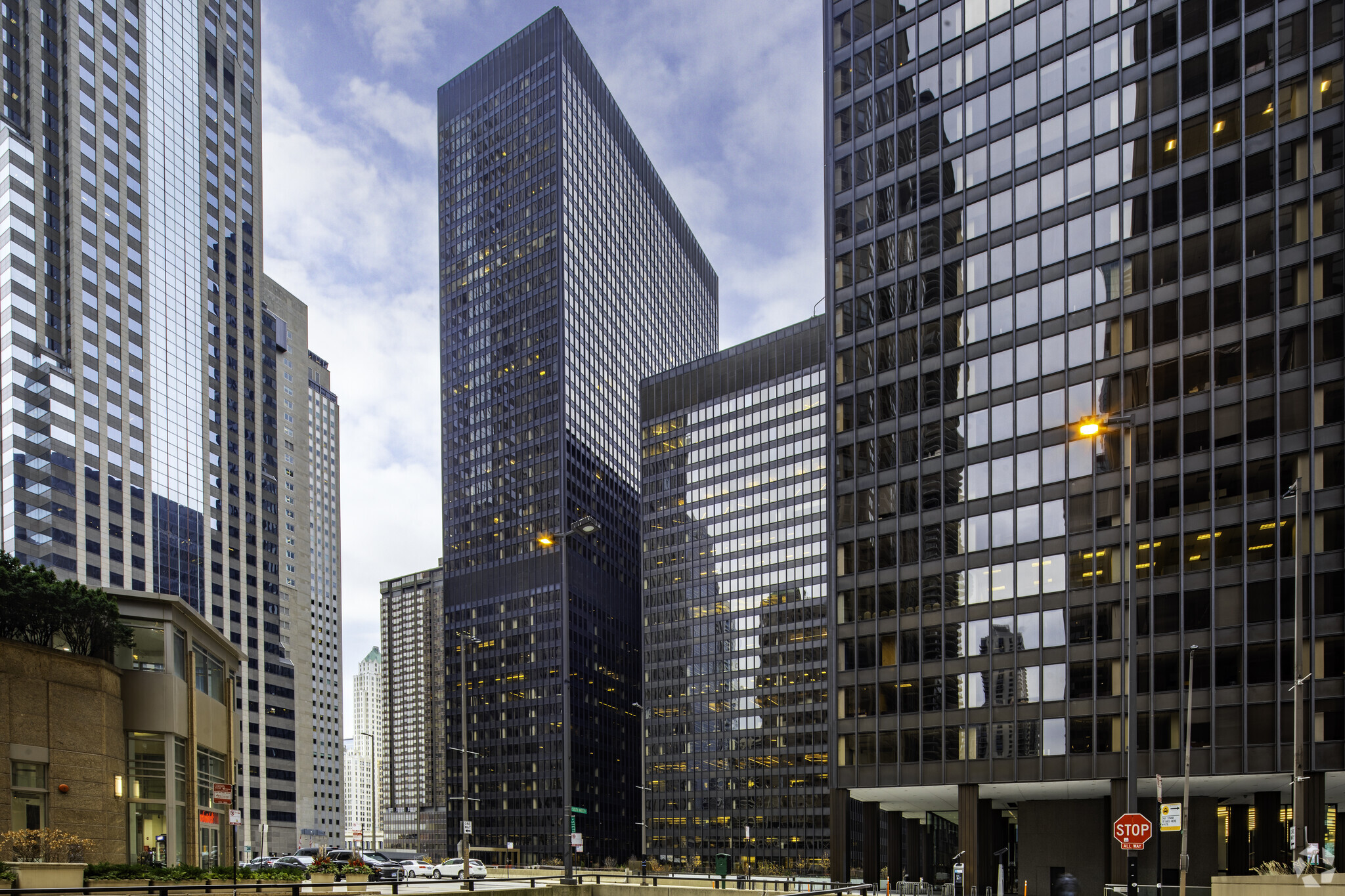 225 N Michigan Ave, Chicago, IL for Rent