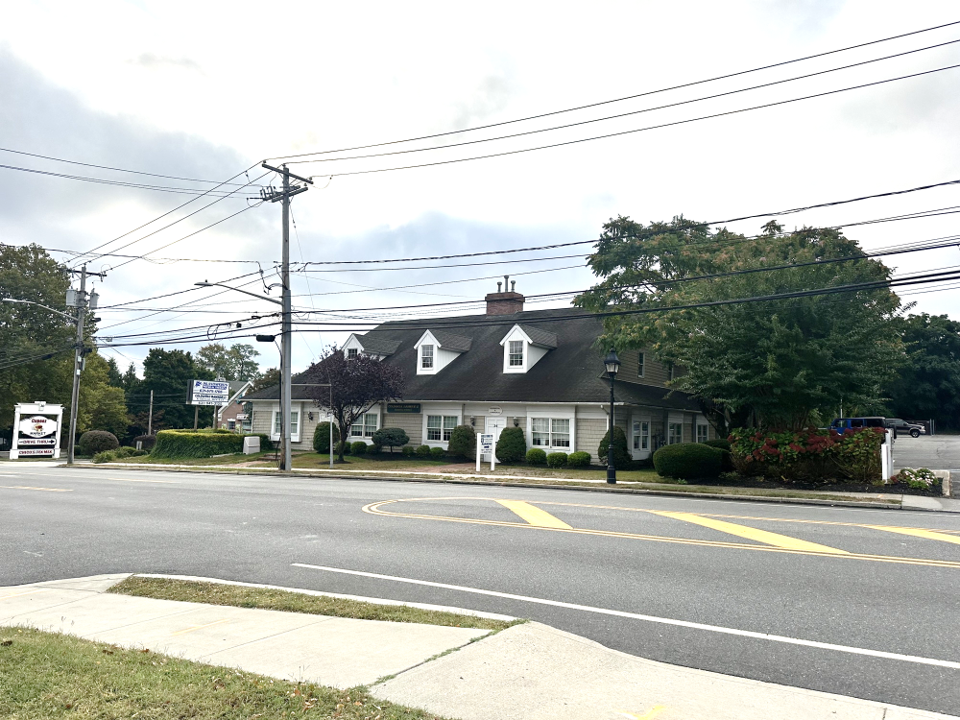 6 S Jersey Ave, Setauket, NY for Rent