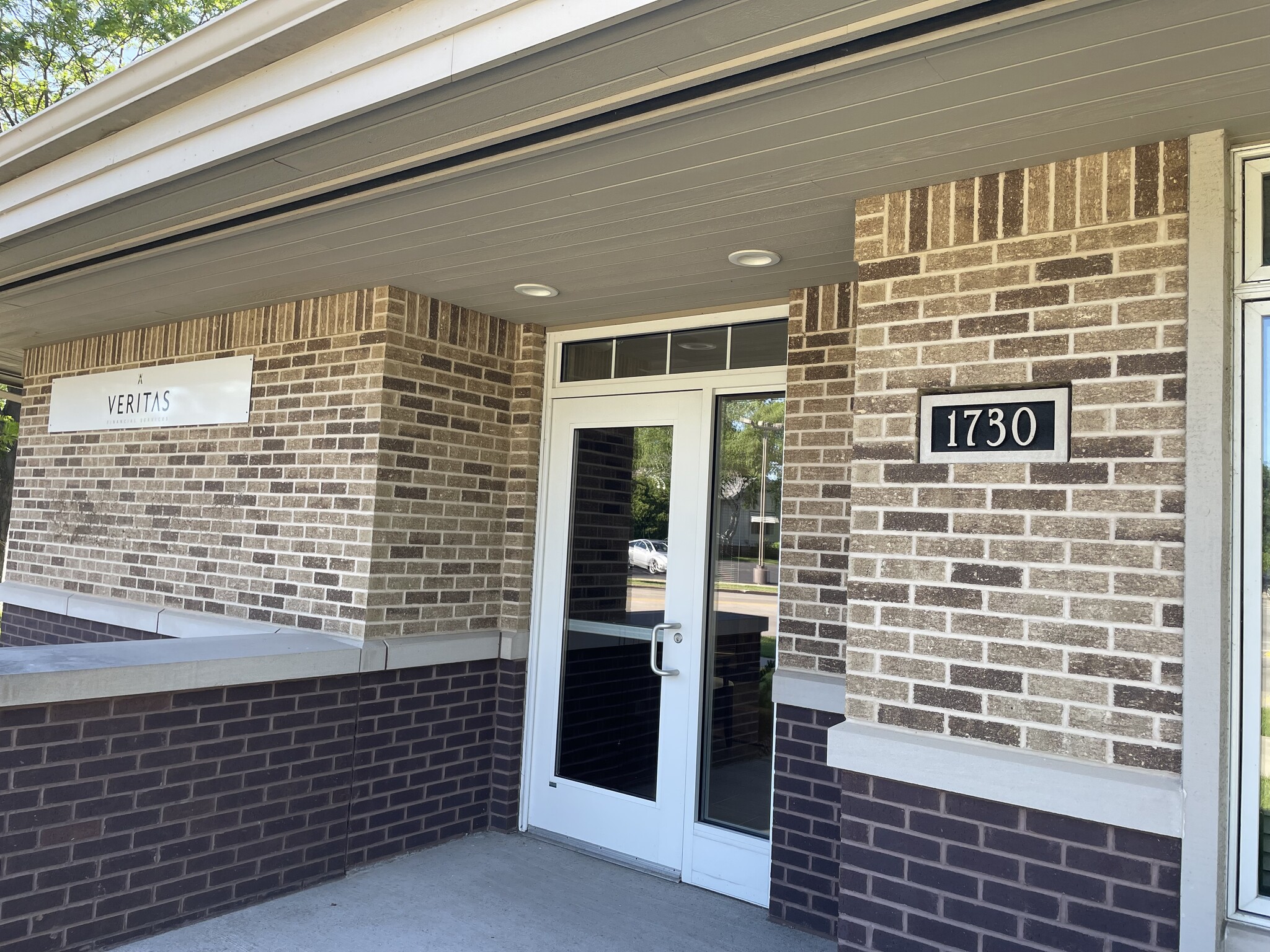 1730 Algoma Blvd, Oshkosh, WI for Rent