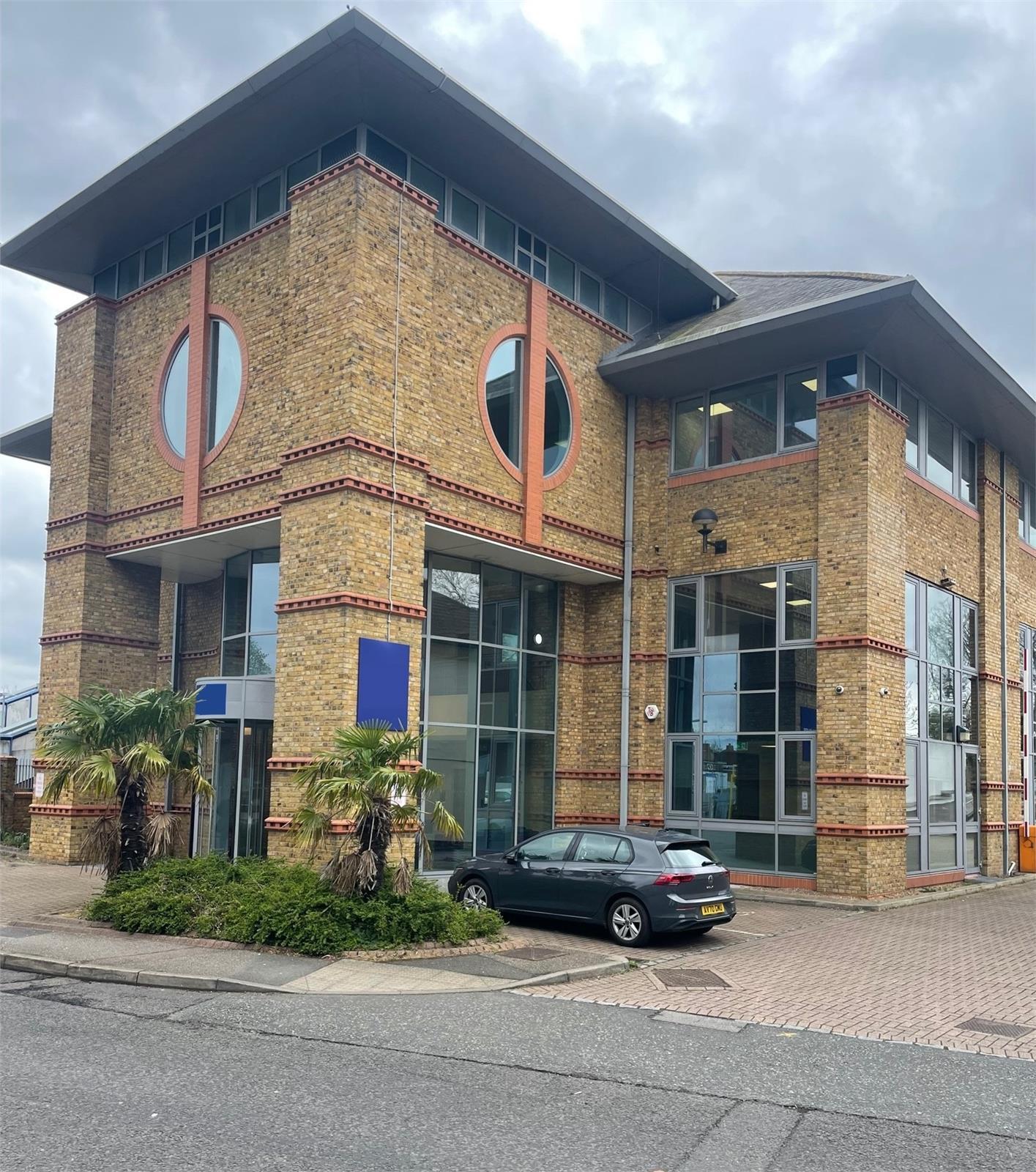 18-19 Station Rd, Sunbury On Thames, MDS for Rent