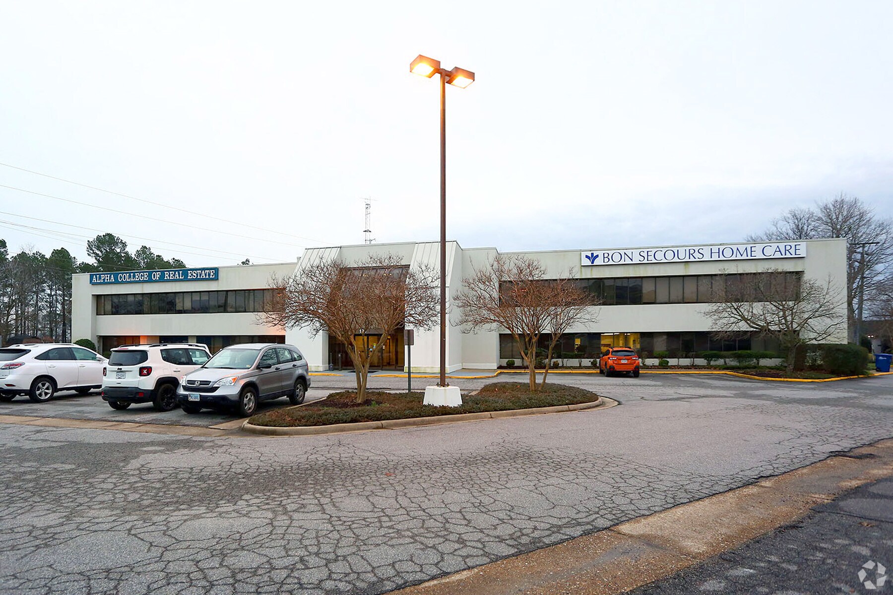 184 Business Park Dr Virginia Beach, VA 23462 Office Property for