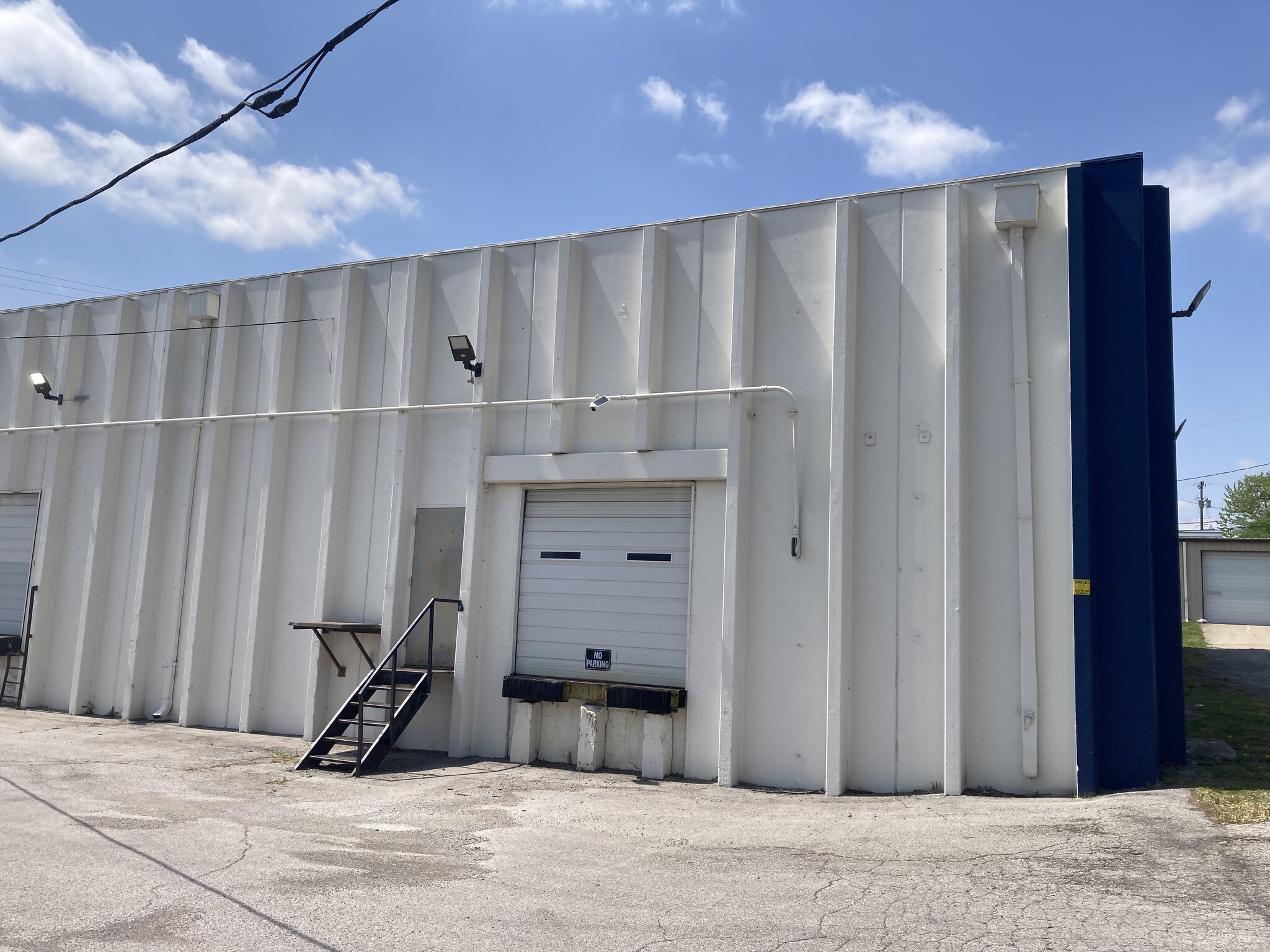 1413-1415 Illinois Ave, Kansas City, MO for Rent
