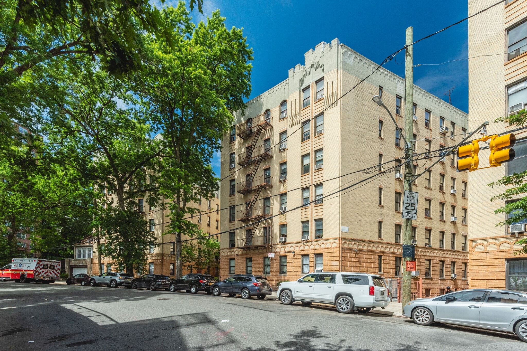 3871 Sedgwick Ave, Bronx, NY for Sale