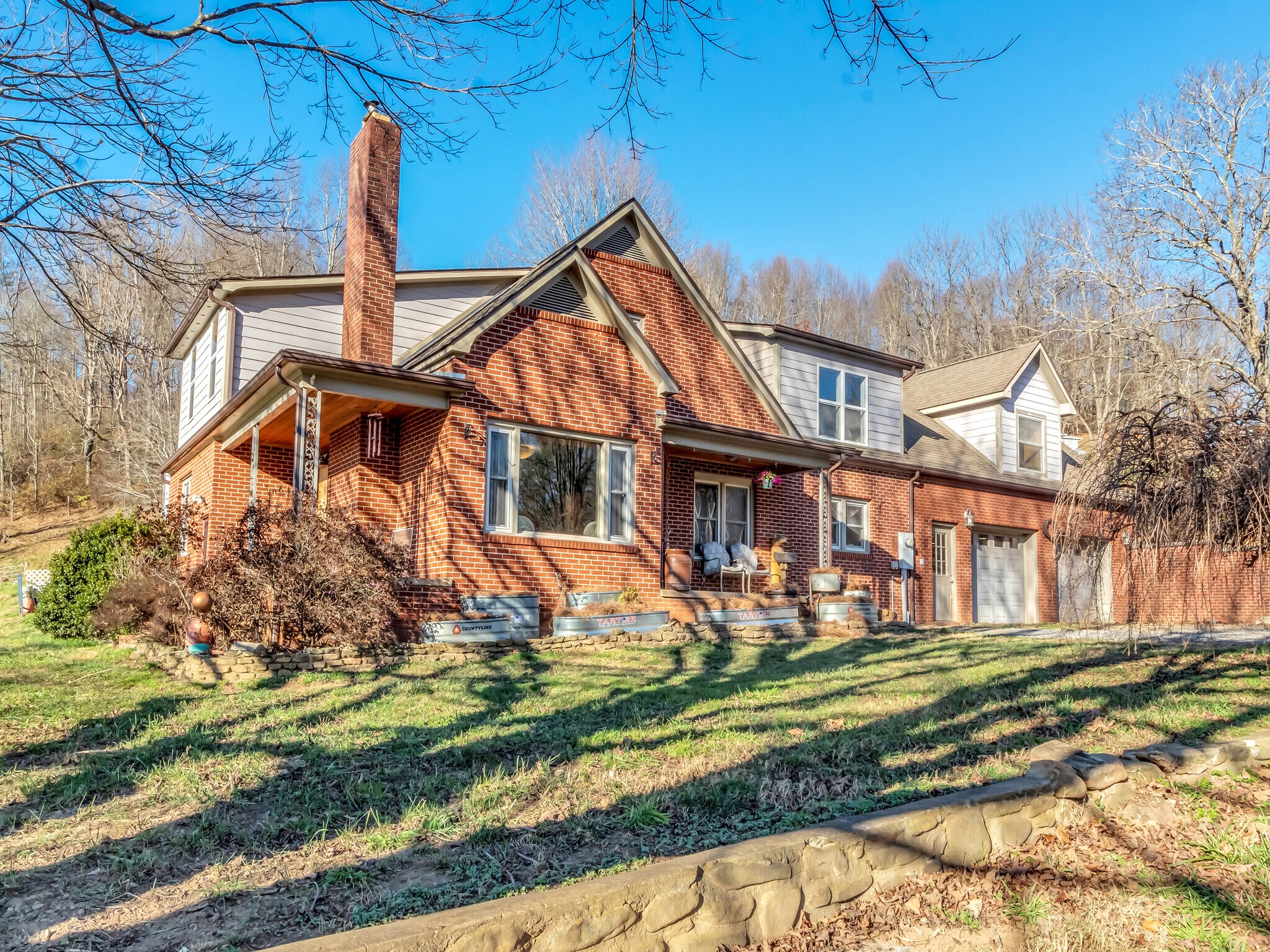 1254 Pisgah Dr, Canton, NC for Sale