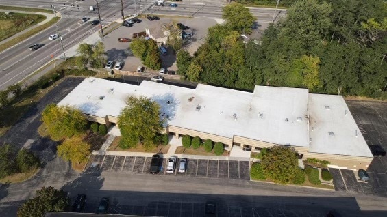 25781 N Hillview Ct, Mundelein, IL for Sale