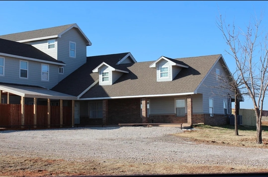 1072 County Street 2958, Tuttle, OK for Sale