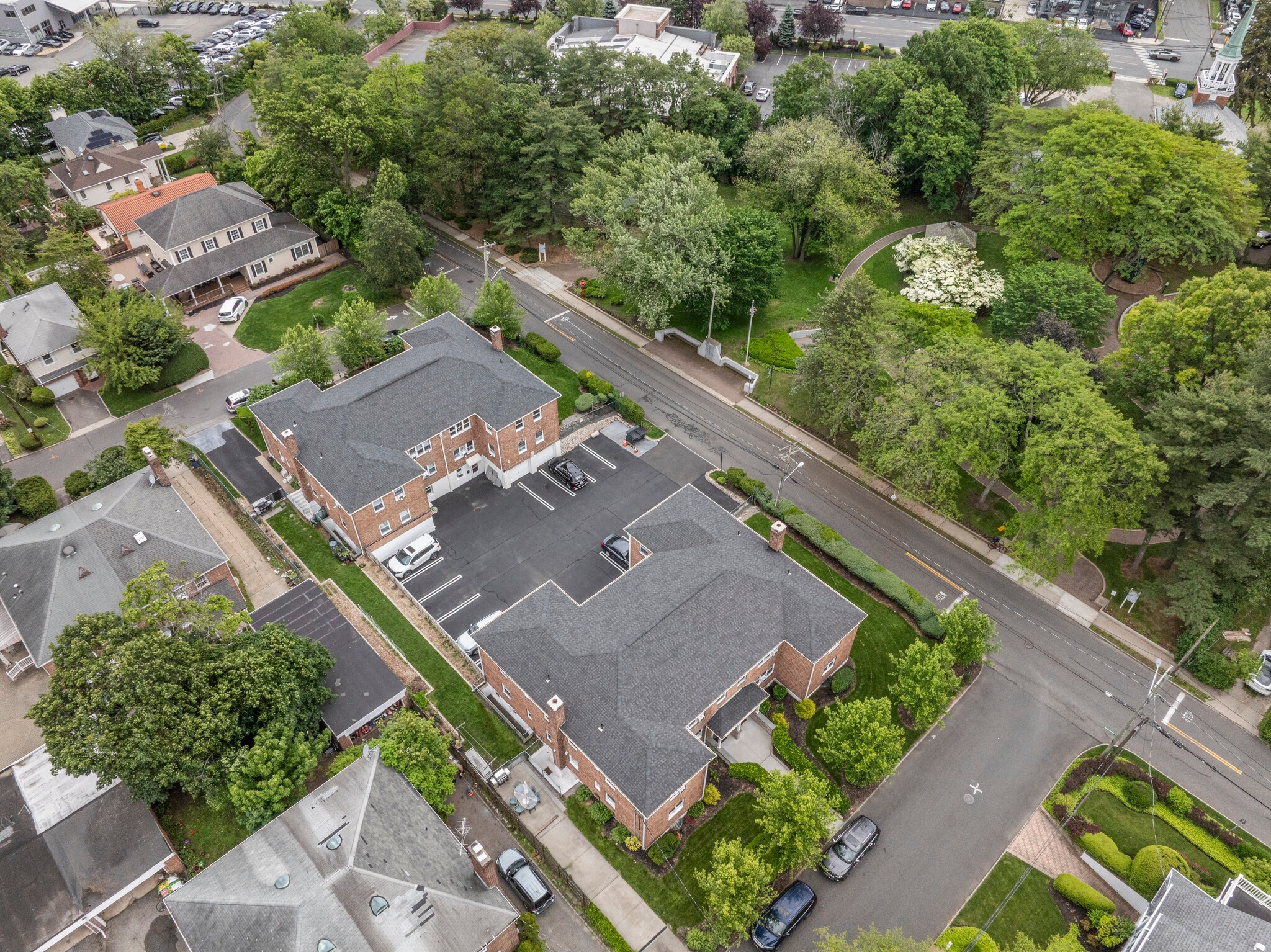 37 Spruce St, Great Neck, NY for Sale