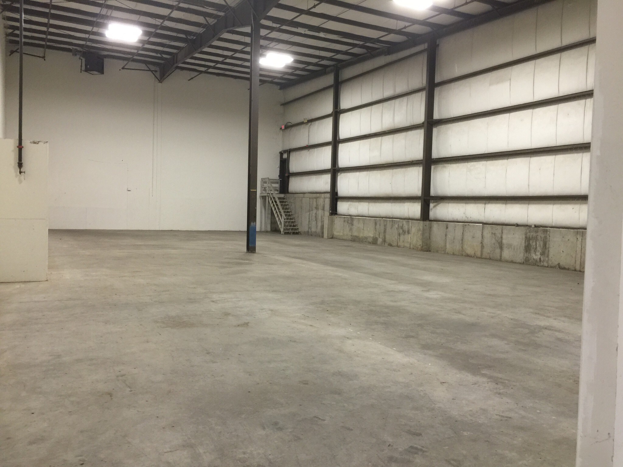 159181 Ferry Rd Haverhill, MA 01835 Industrial Property for Sale on