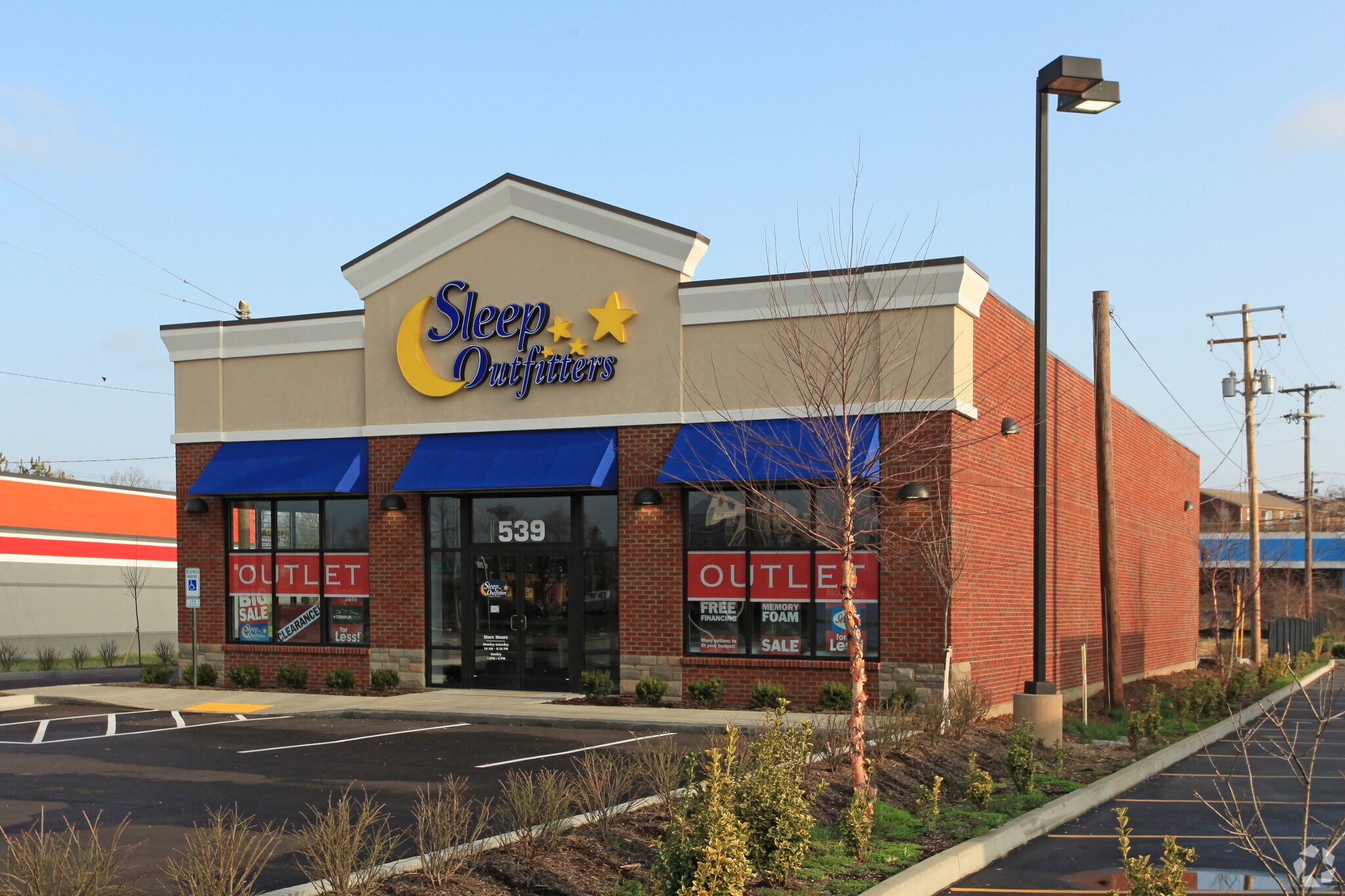 539 W New Circle Rd, Lexington, KY for Rent
