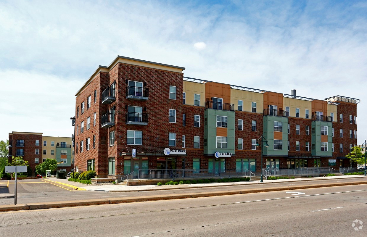 1550 Larpenteur Ave W, Falcon Heights, MN for Rent
