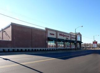 Chicago, IL Retail - 833 W 115th St