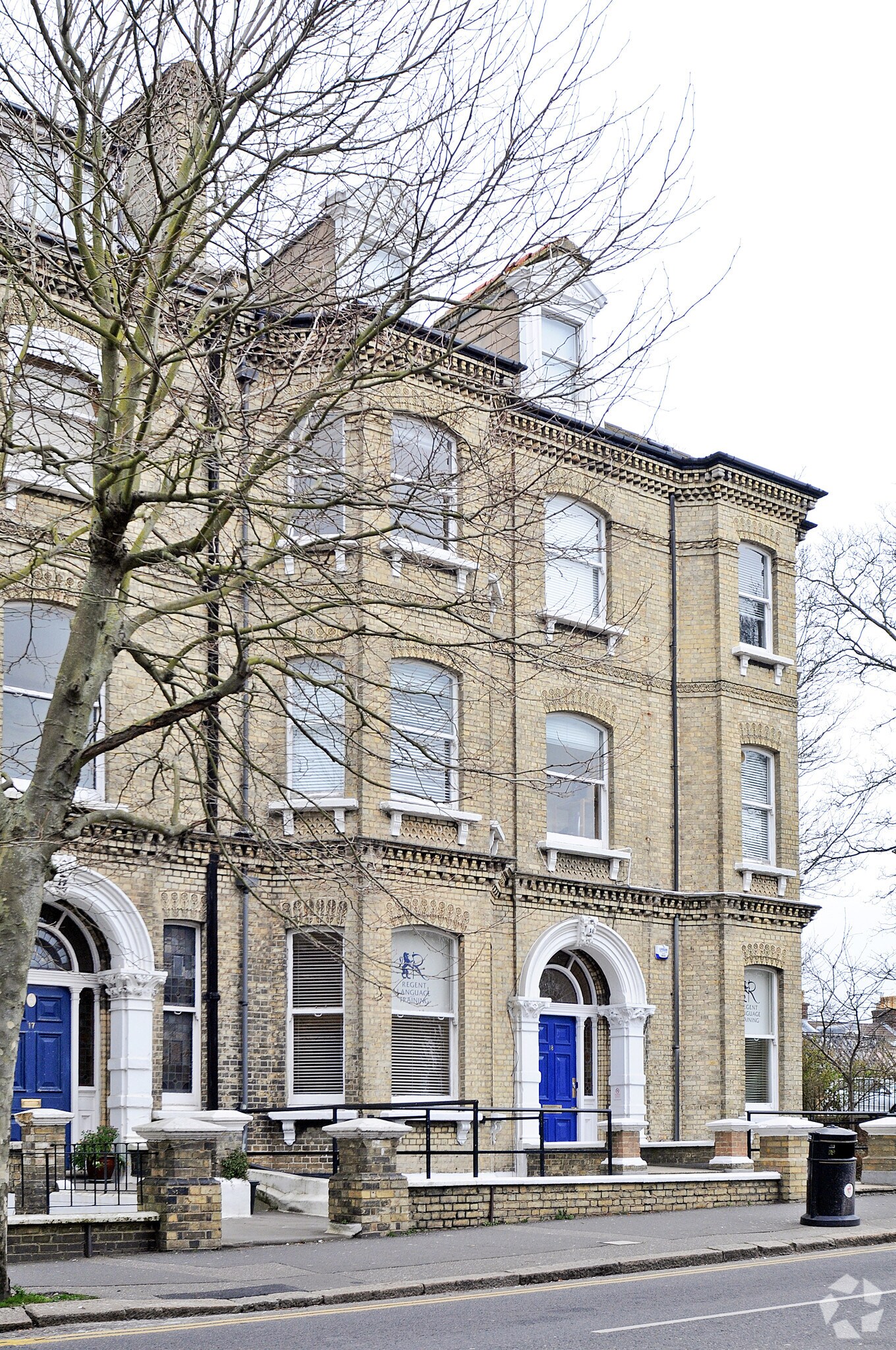 18 Cromwell Rd, Hove, ESX for Rent