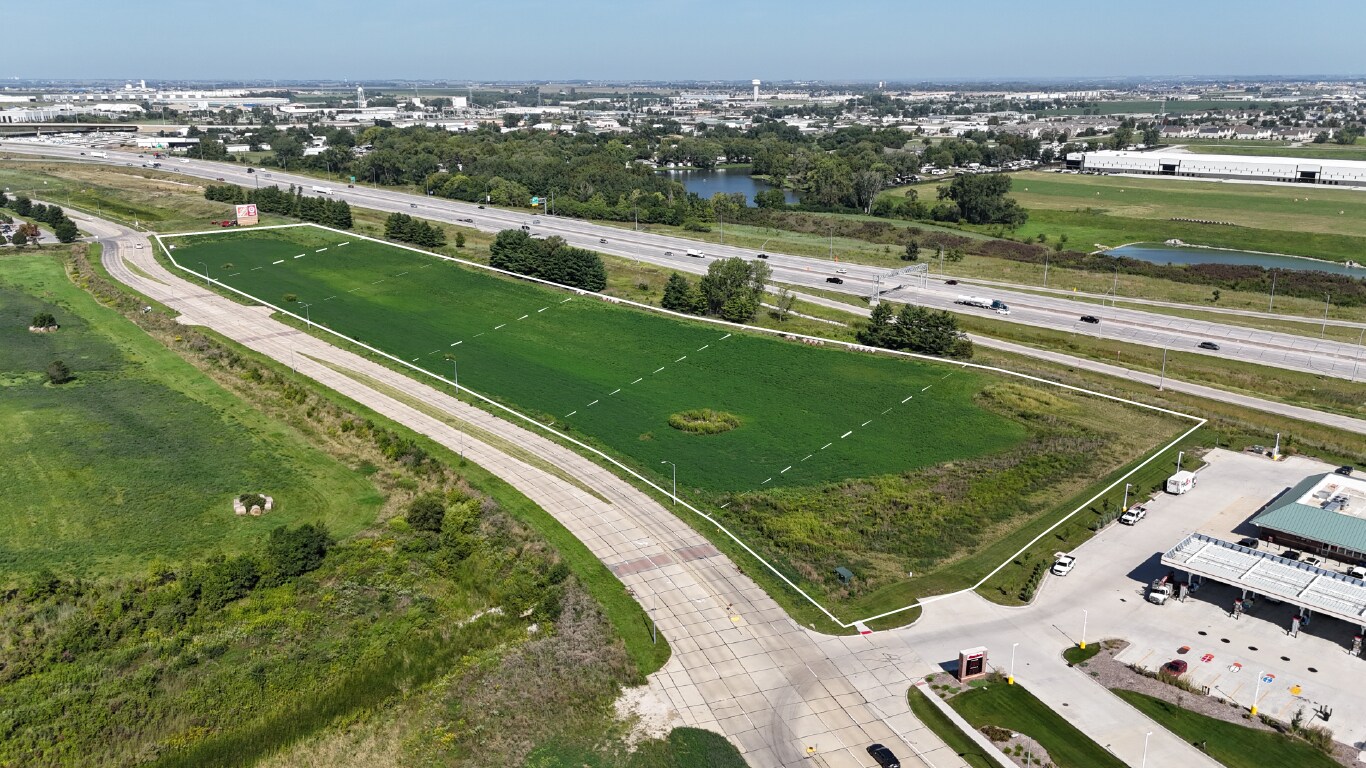 Plum Dr @ 100th St, Urbandale, IA for Sale