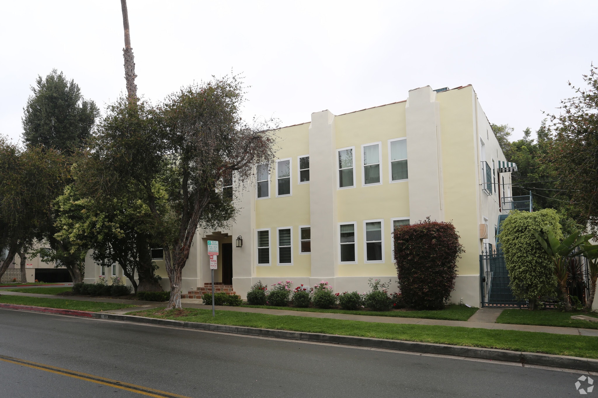 202 N La Peer Dr, Beverly Hills, CA for Sale