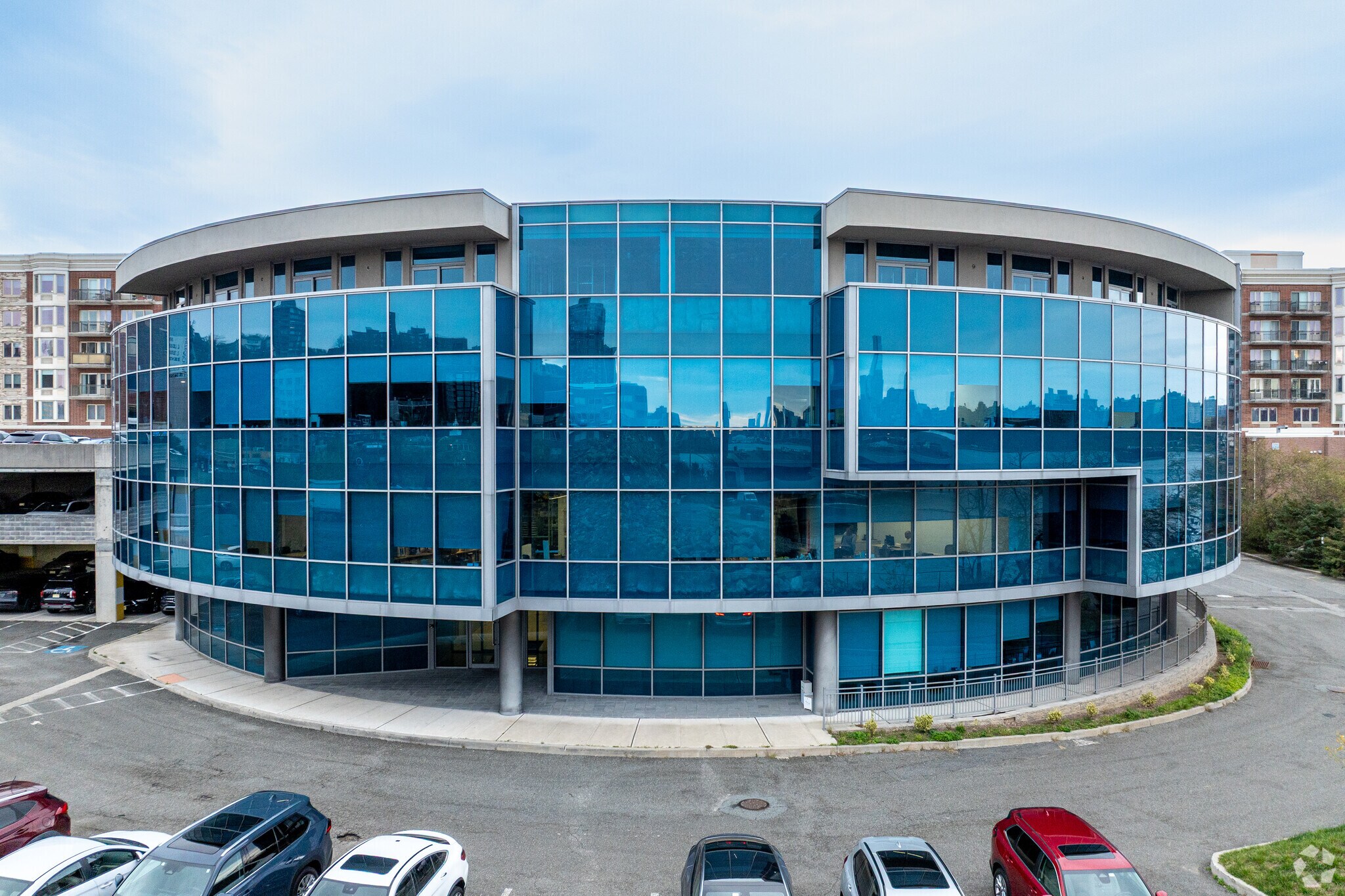 6451 City Pl, Edgewater, NJ for Rent