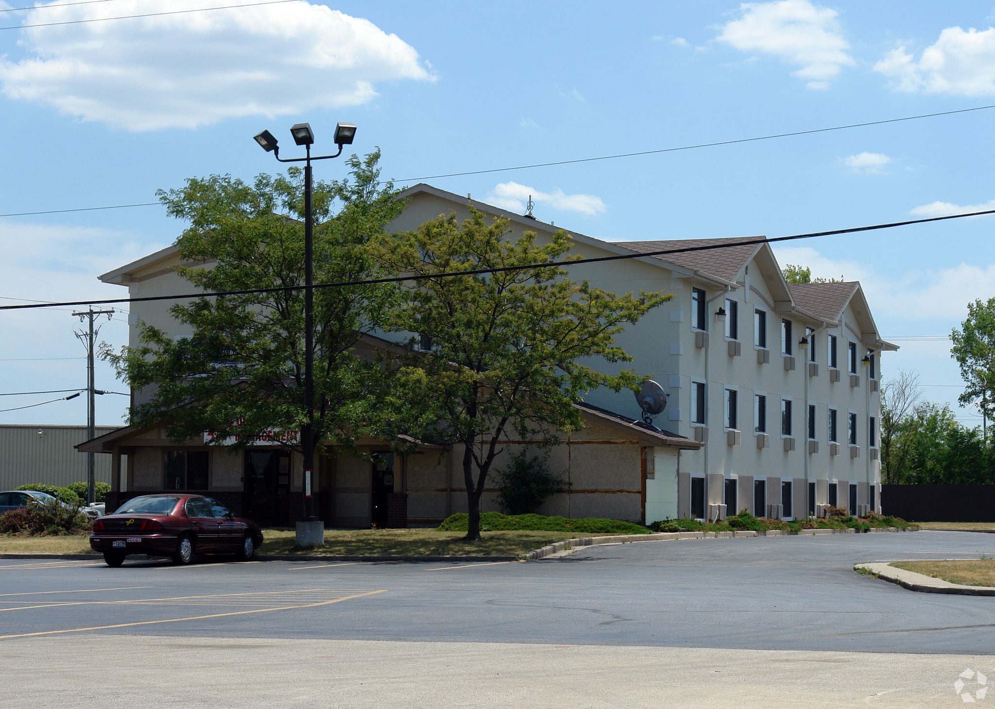 522 E Coliseum Blvd, Fort Wayne, IN for Sale