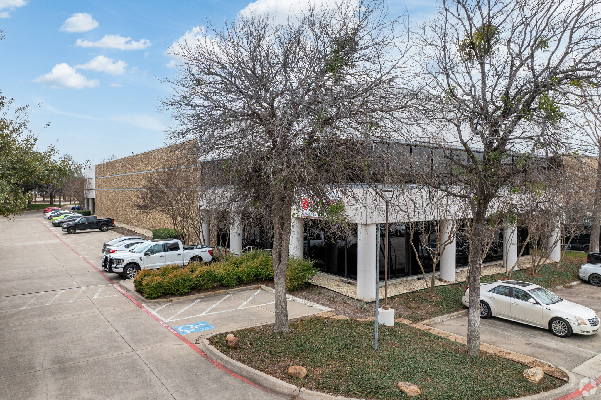 13755 Diplomat Dr, Farmers Branch, TX for Rent