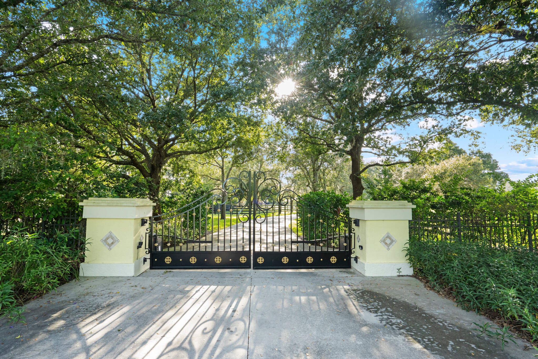 21531 N River Rd, Alva, FL for Sale