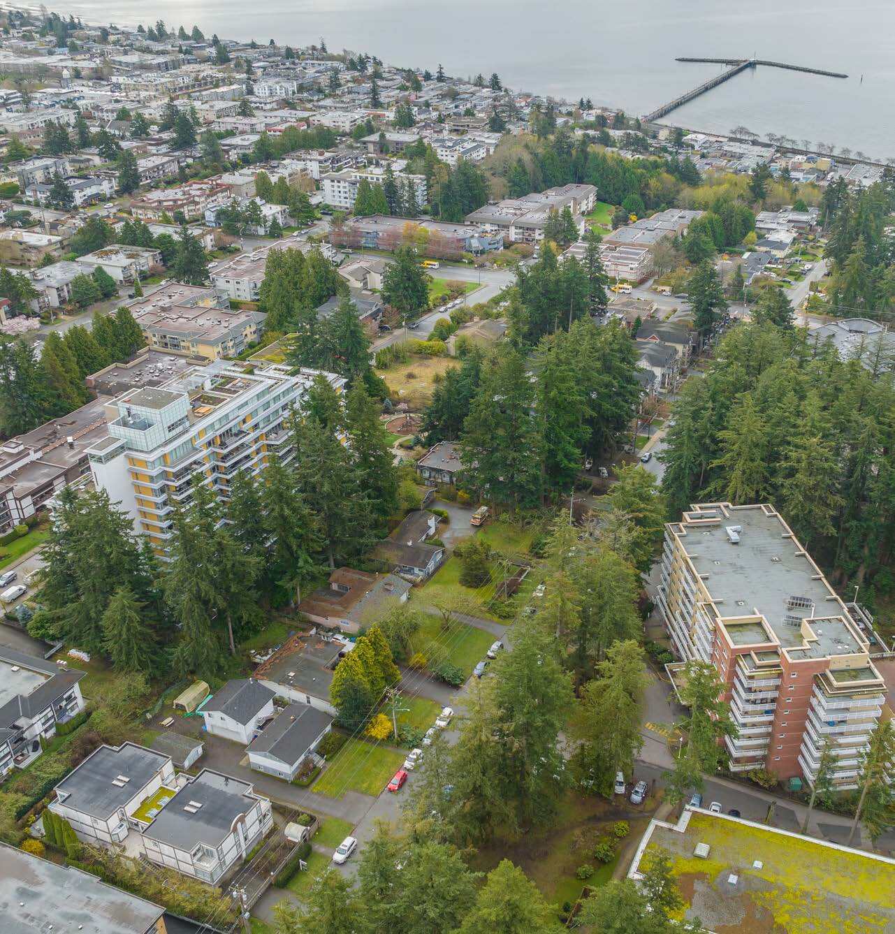 1508 Everall St, White Rock, BC for Sale