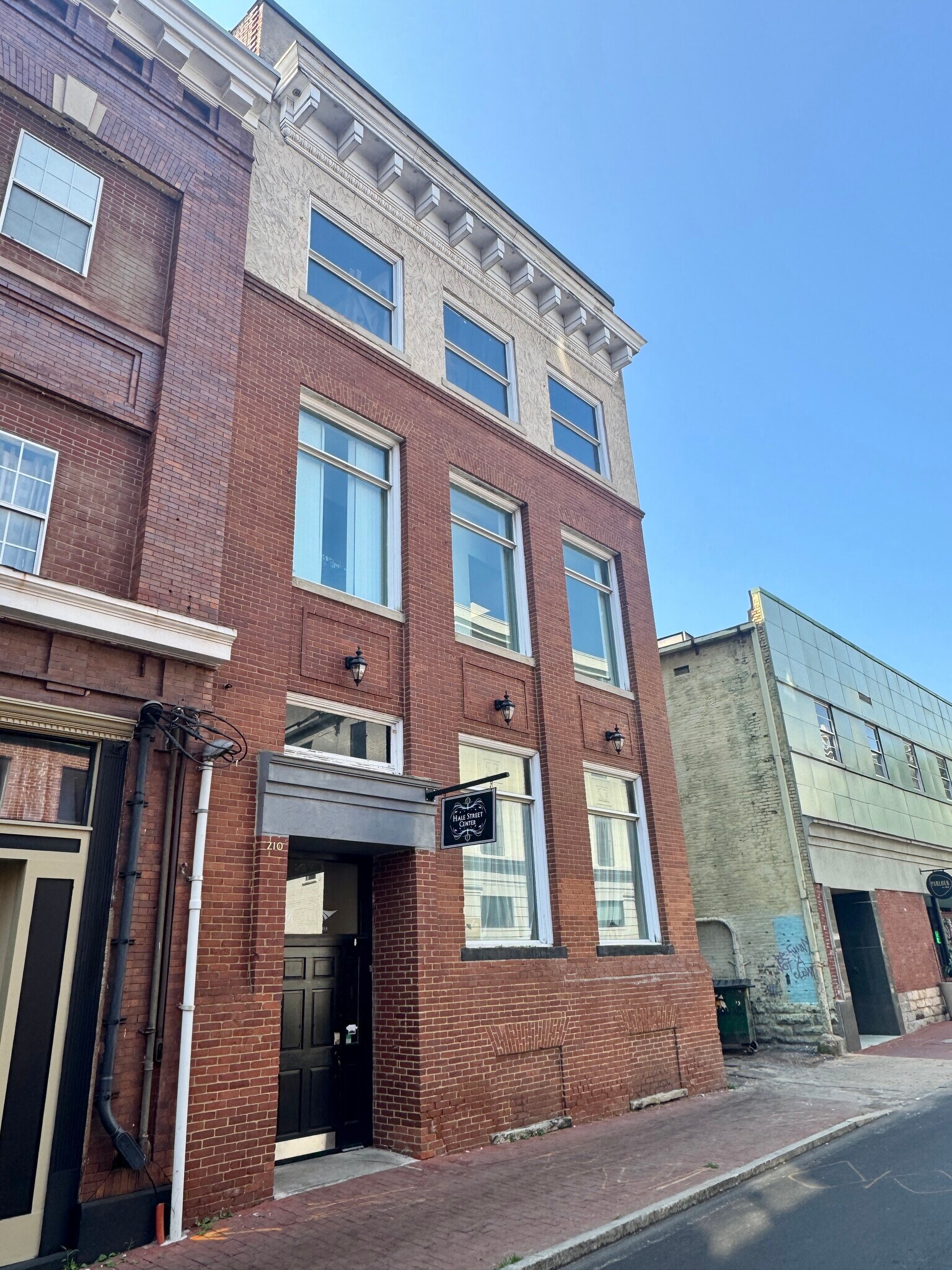 210 Hale St, Charleston, WV for Sale