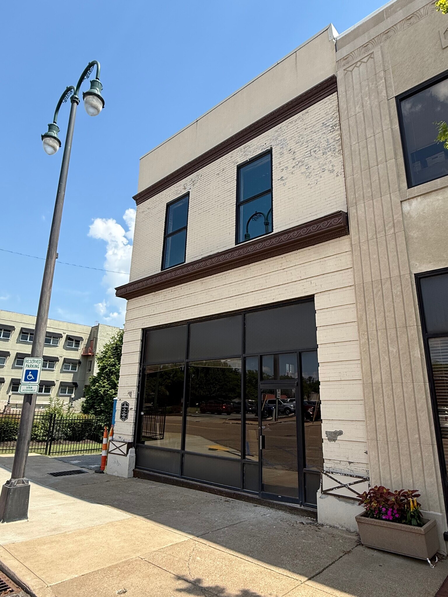 320 E Lafayette St, Jackson, TN for Rent